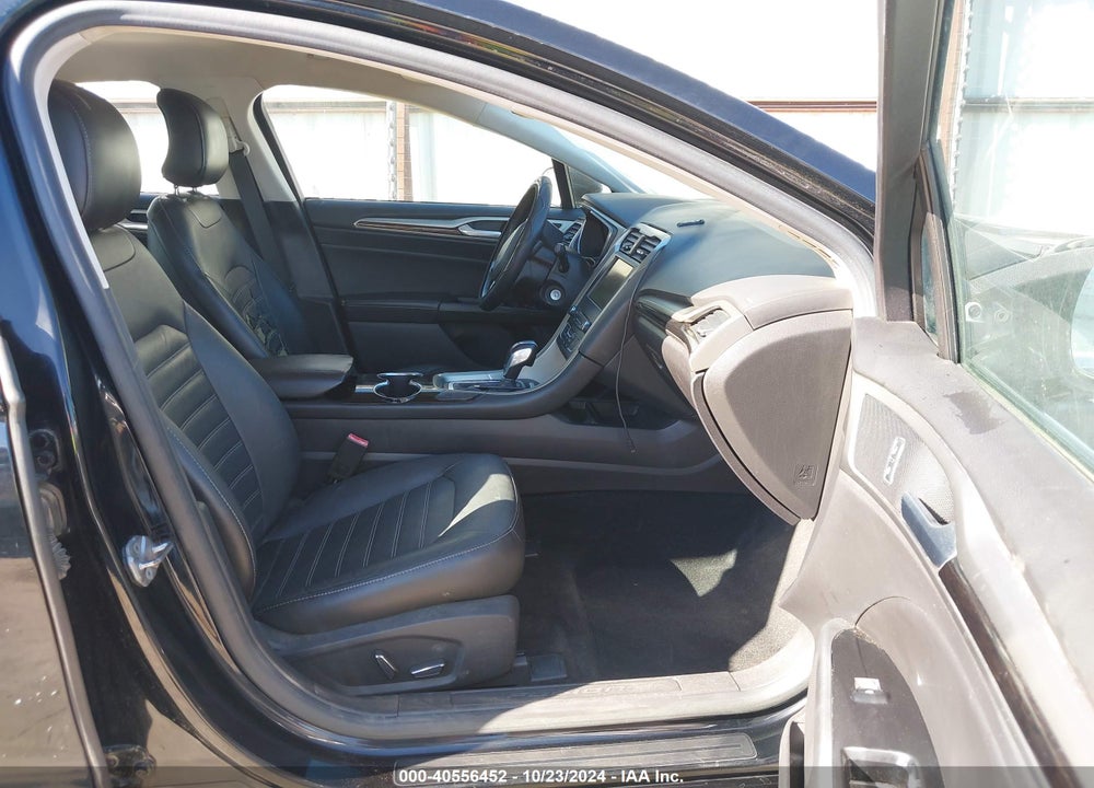 2016 FORD FUSION SE VIN: 3FA6P0HD5GR171727