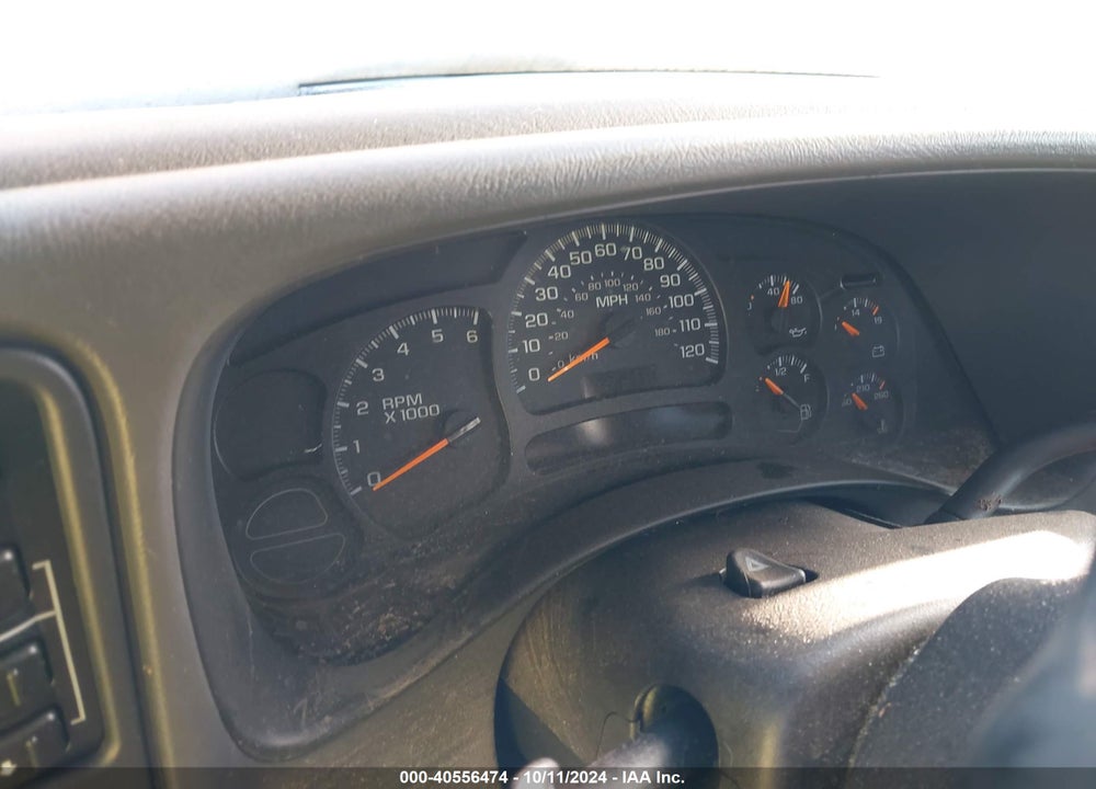 2005 CHEVROLET TAHOE LT VIN: 1GNEK13TX5R194414