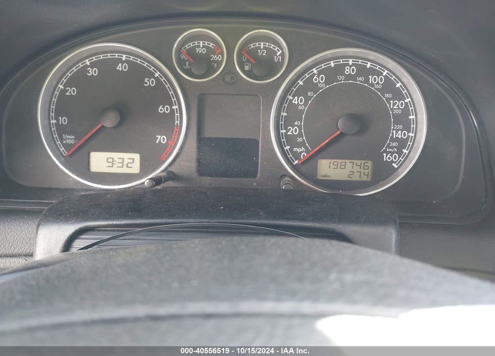 2003 VOLKSWAGEN PASSAT GLX VIN: WVWRH63B13P454964