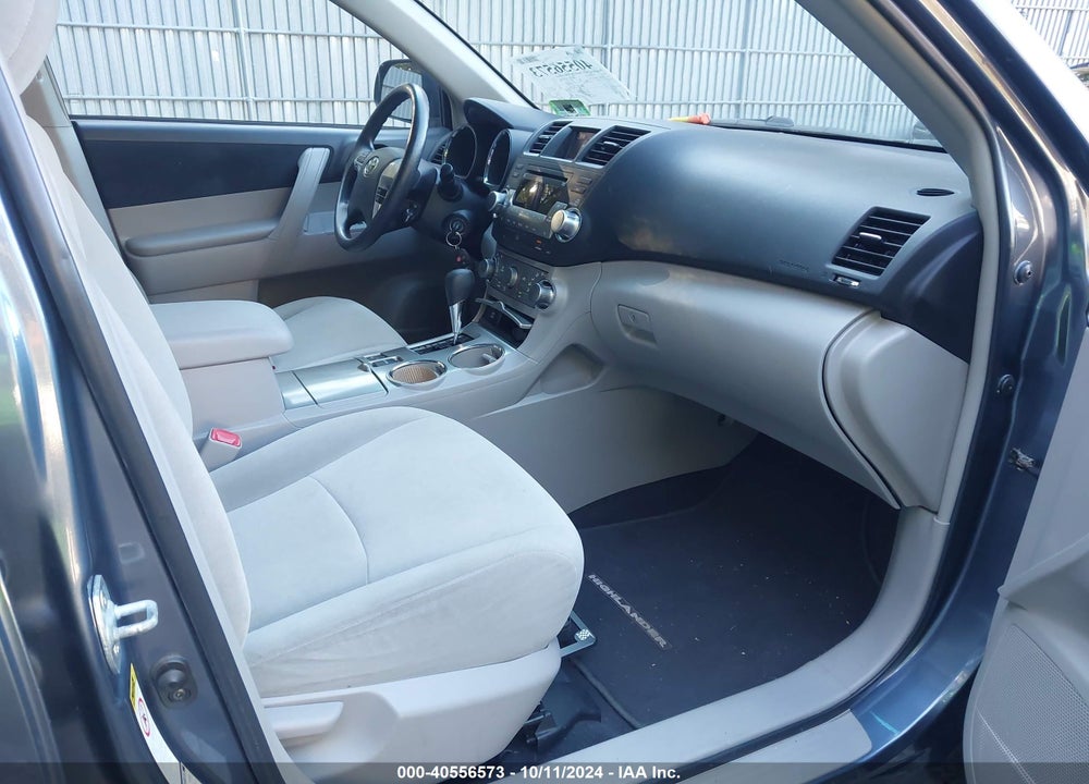 2012 TOYOTA HIGHLANDER BASE V6 VIN: 5TDBK3EH5CS125743