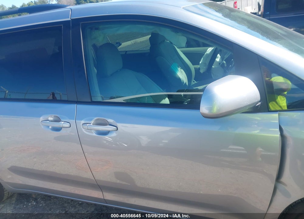 2013 TOYOTA SIENNA LE V6 8 PASSENGER VIN: 5TDKK3DCXDS316842