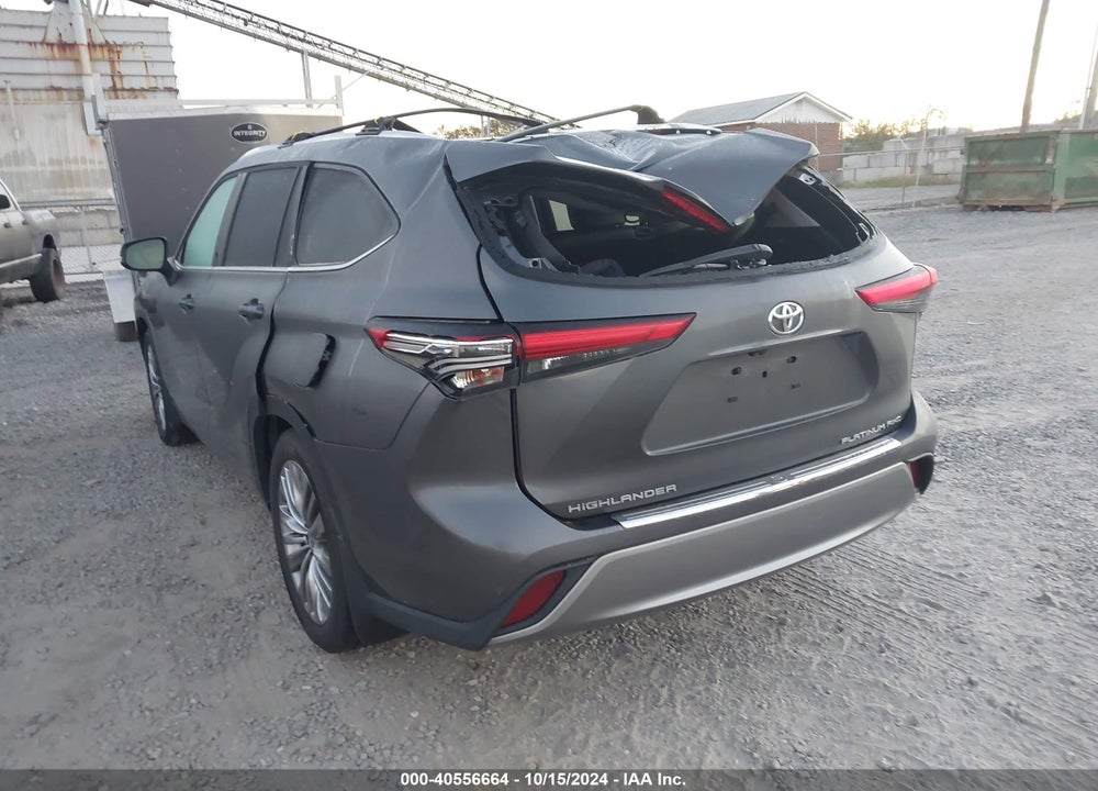 2022 TOYOTA HIGHLANDER PLATINUM VIN: 5TDFZRBH7NS165409