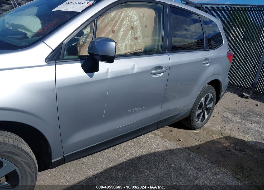 2018 SUBARU FORESTER 2.5I PREMIUM VIN: JF2SJAGC1JH565471