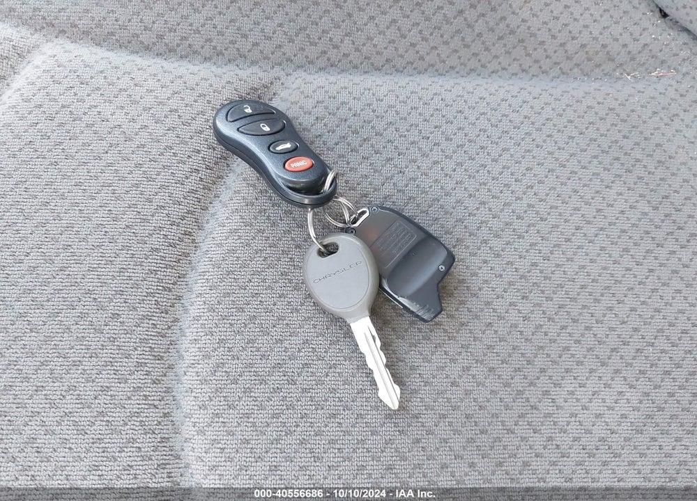 2005 CHRYSLER SEBRING TOURING VIN: 1C3EL56R45N609008