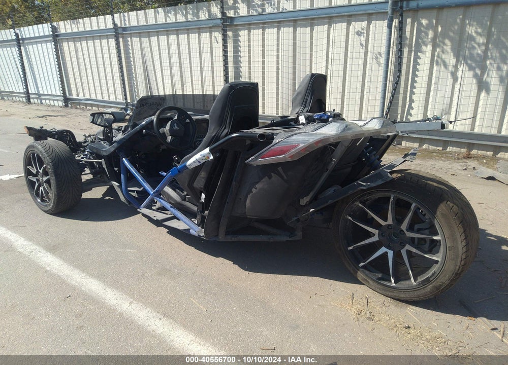 2021 POLARIS SLINGSHOT R/LE VIN: 57XAARHB4M8143138