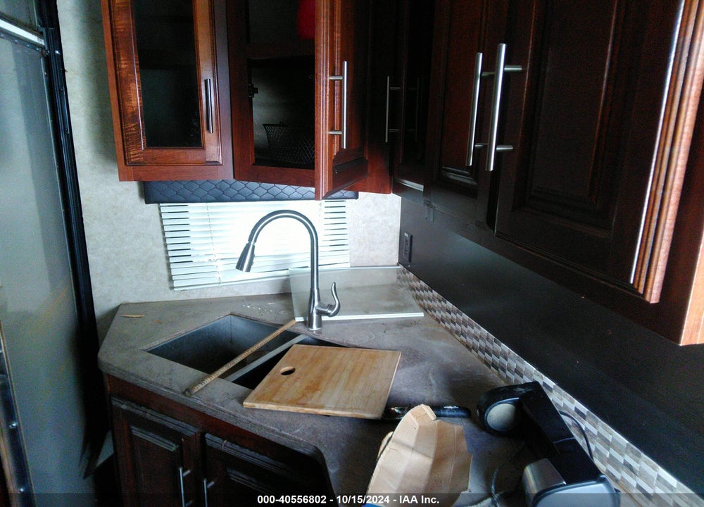 2018 JAYCO OTHER VIN: 1UJBJ0BU6J1ED0308