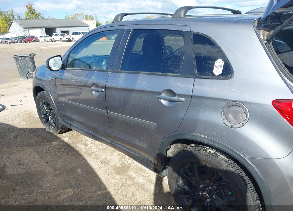 2018 MITSUBISHI OUTLANDER SPORT 2.0 LE VIN: JA4AR3AU0JZ028448
