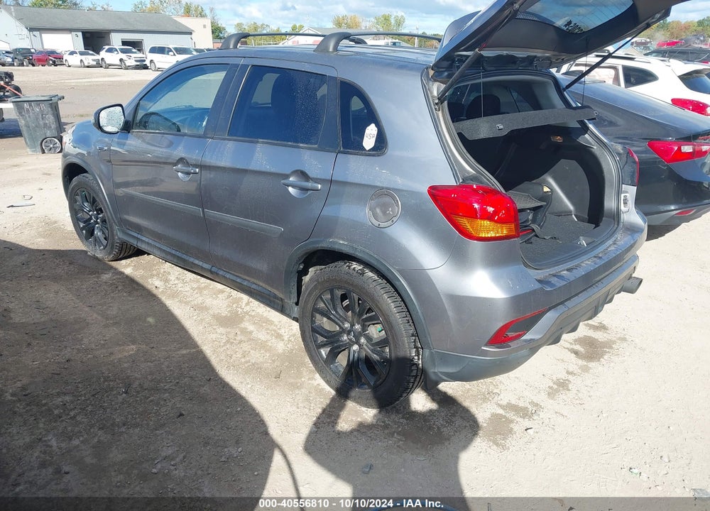 2018 MITSUBISHI OUTLANDER SPORT 2.0 LE VIN: JA4AR3AU0JZ028448