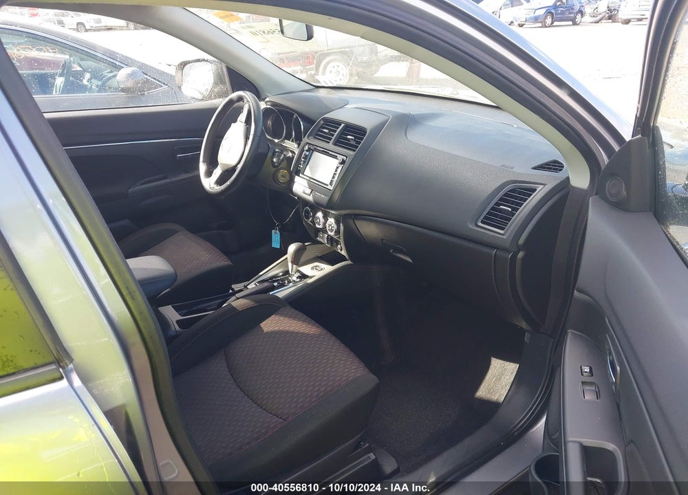 2018 MITSUBISHI OUTLANDER SPORT 2.0 LE VIN: JA4AR3AU0JZ028448