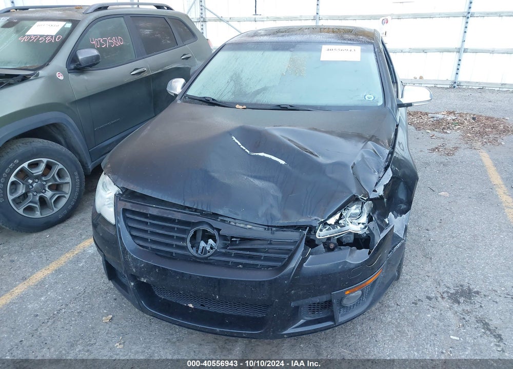 2010 VOLKSWAGEN PASSAT KOMFORT VIN: WVWJK7AN4AE155365