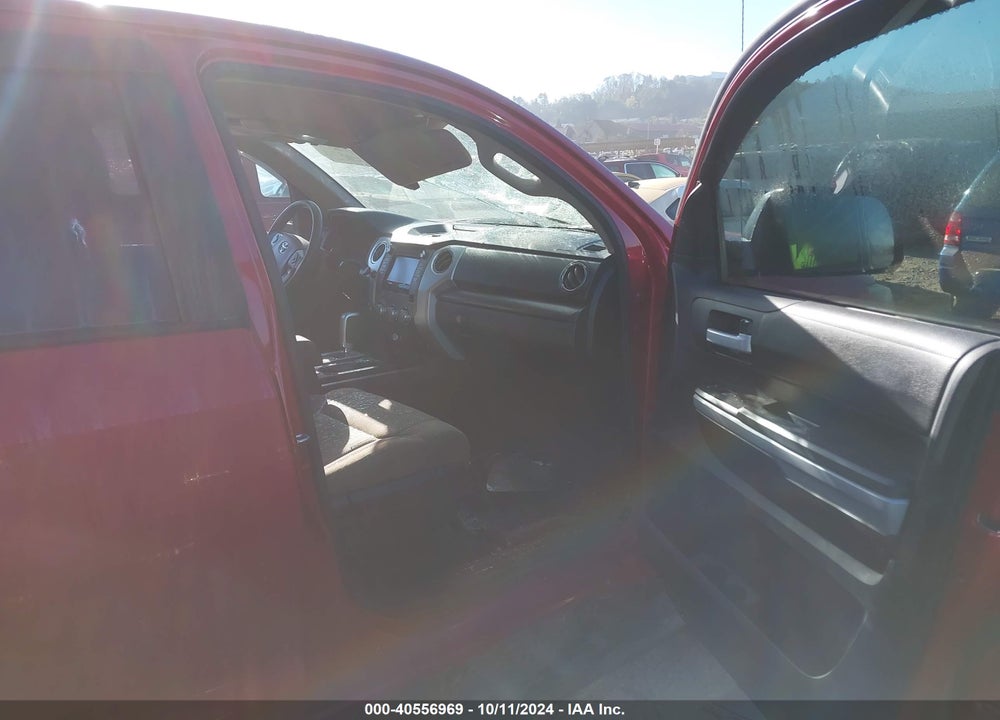 2019 TOYOTA TUNDRA SR5 5.7L V8 VIN: 5TFDW5F19KX794469