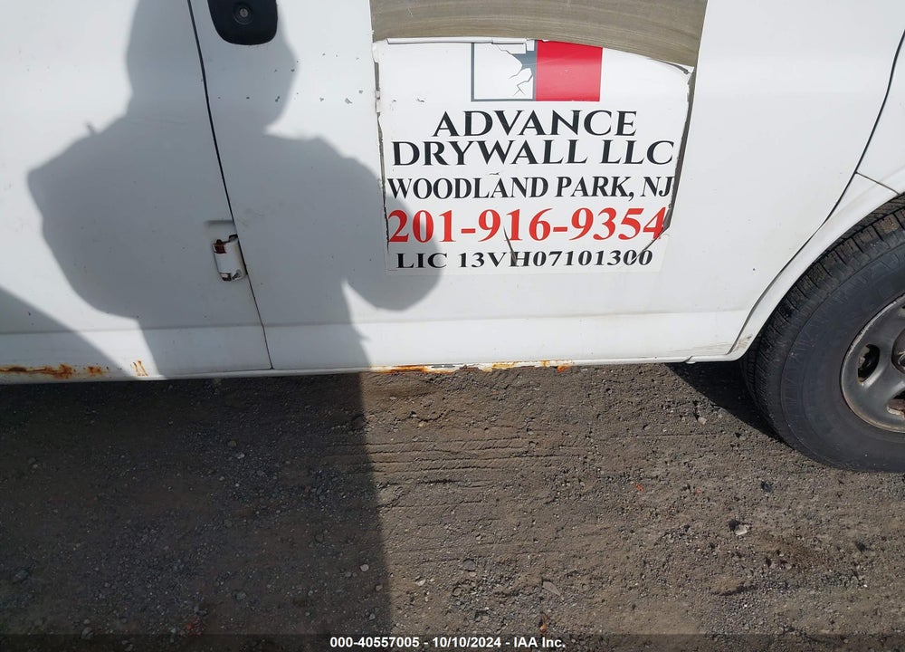 2006 CHEVROLET EXPRESS WORK VAN VIN: 1GCFG15X461103877