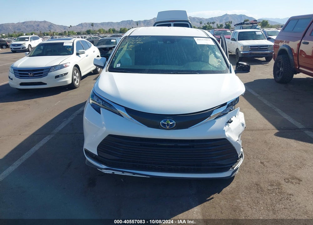 2024 TOYOTA SIENNA LE VIN: 5TDKRKEC7RS198924