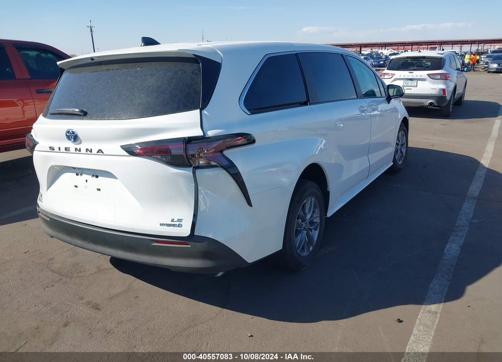 2024 TOYOTA SIENNA LE VIN: 5TDKRKEC7RS198924