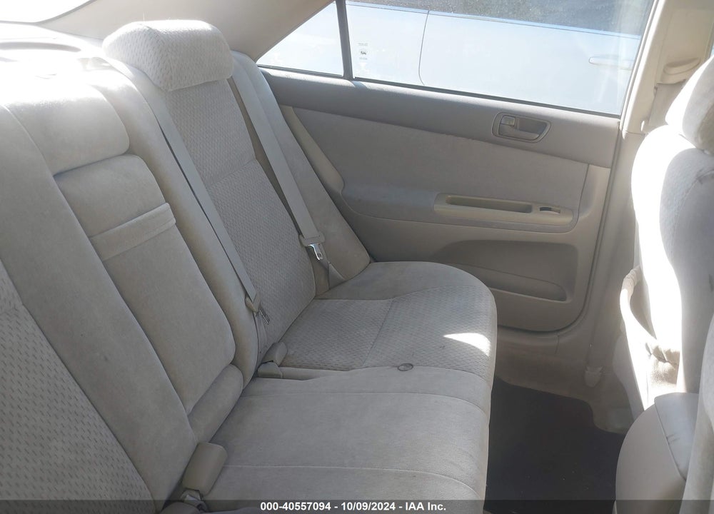 2004 TOYOTA CAMRY LE VIN: 4T1BE32K44U303707