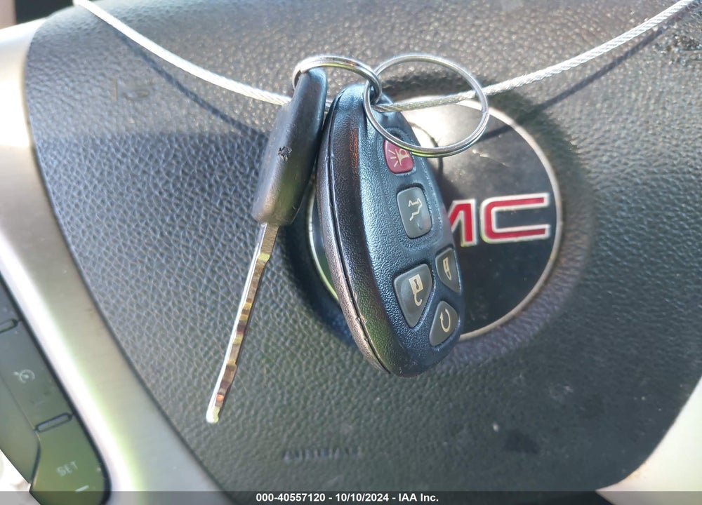 2010 GMC ACADIA SLT-2 VIN: 1GKLRNED7AJ267230
