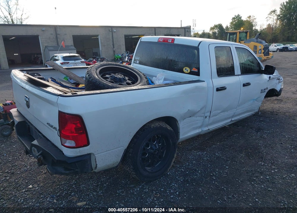 2017 RAM 1500 EXPRESS 4X4 6'4 BOX VIN: 1C6RR7FT6HS690030