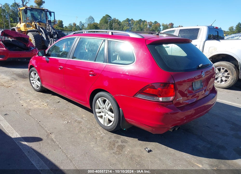 2011 VOLKSWAGEN JETTA SPORTWAGEN 2.0L TDI VIN: 3VWPL7AJ4BM642997