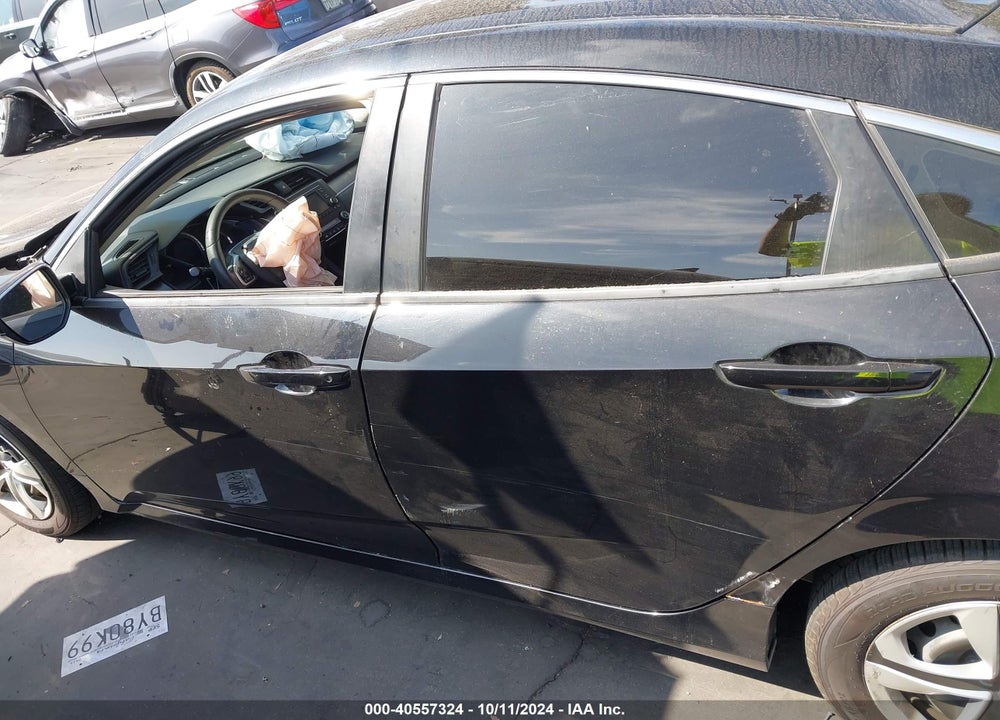 2018 HONDA CIVIC LX VIN: 2HGFC2F52JH584321