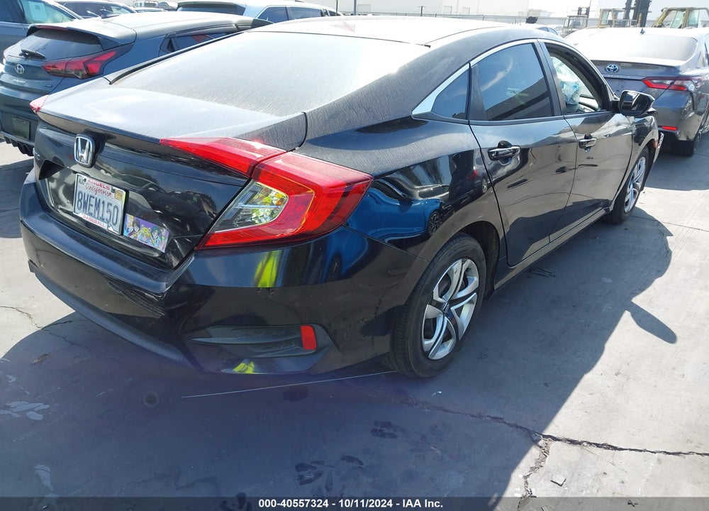2018 HONDA CIVIC LX VIN: 2HGFC2F52JH584321