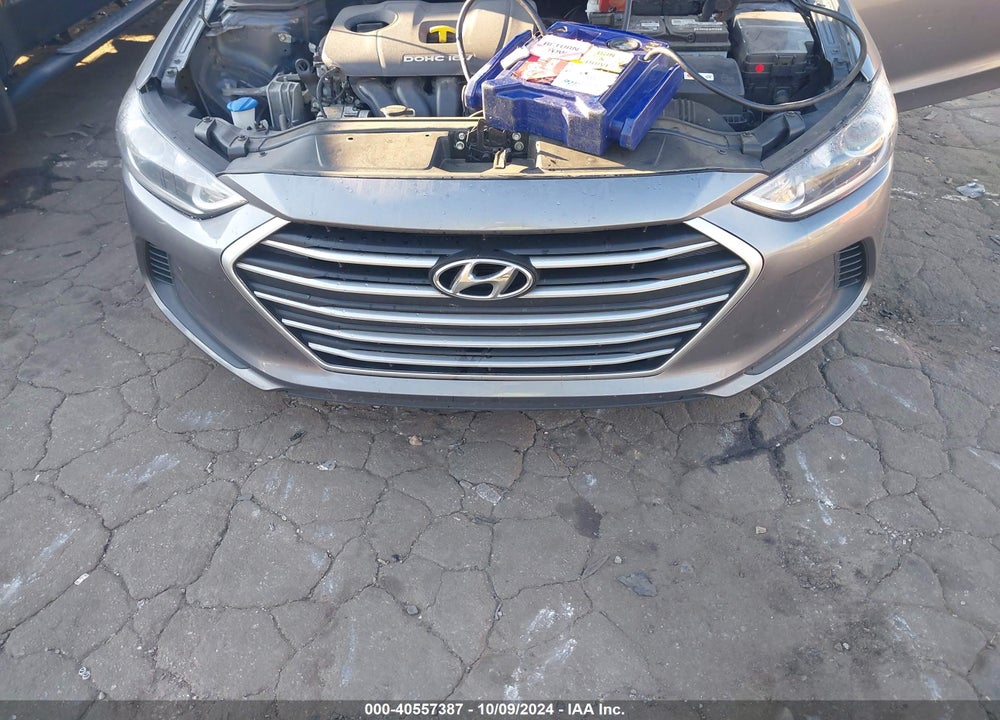 2018 HYUNDAI ELANTRA SEL VIN: 5NPD84LF4JH368896