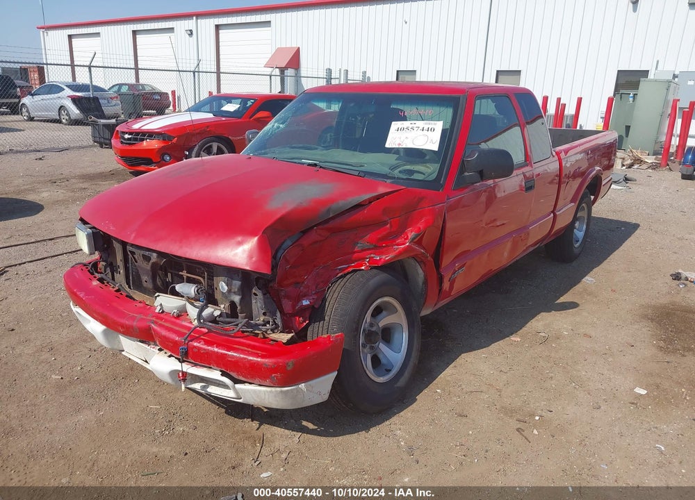 2000 CHEVROLET S-10 LS VIN: 1GCCS1957Y8269444