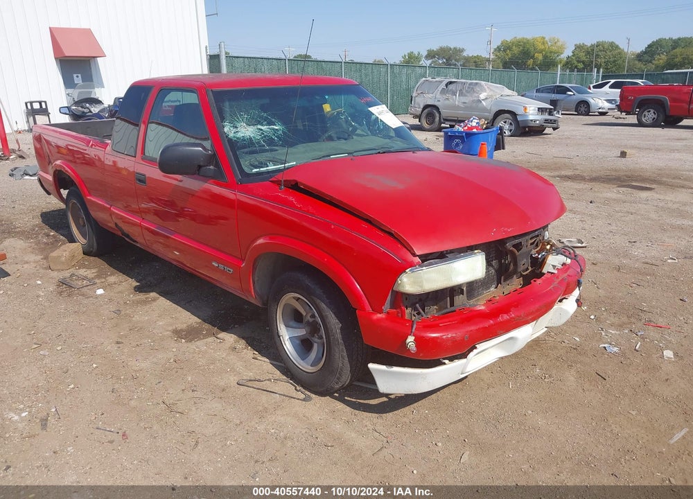 2000 CHEVROLET S-10 LS VIN: 1GCCS1957Y8269444
