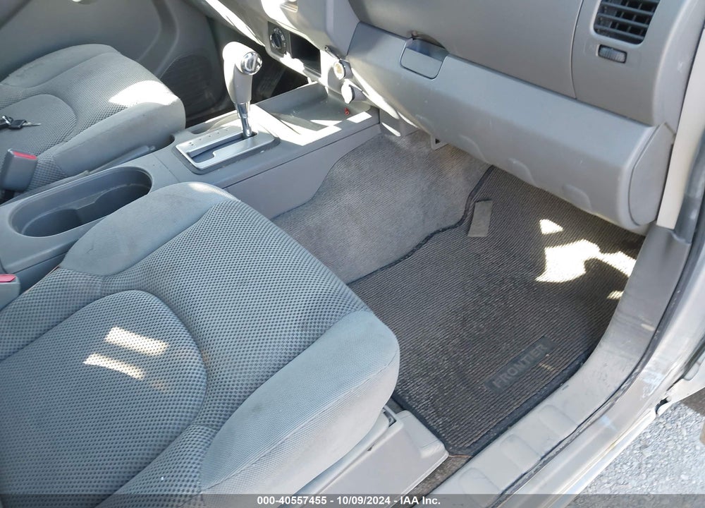 2005 NISSAN FRONTIER SE VIN: 1N6AD07W65C431755