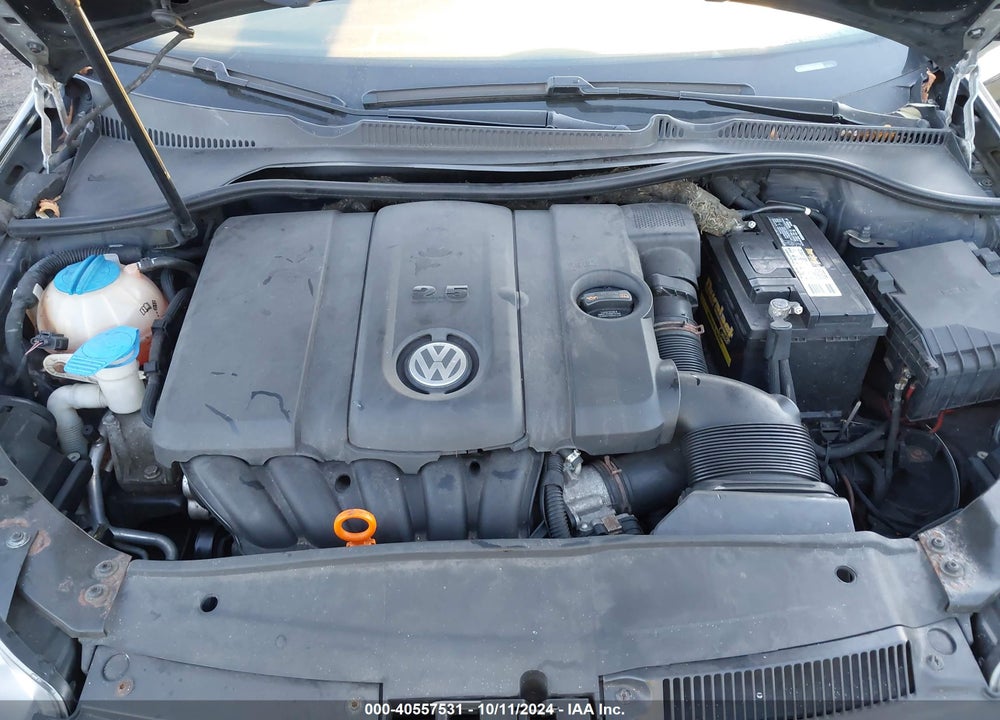 2011 VOLKSWAGEN GOLF 2.5L 2-DOOR VIN: WVWAB7AJ1BW117293