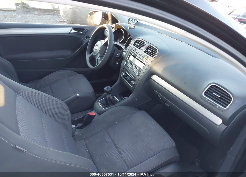 2011 VOLKSWAGEN GOLF 2.5L 2-DOOR VIN: WVWAB7AJ1BW117293