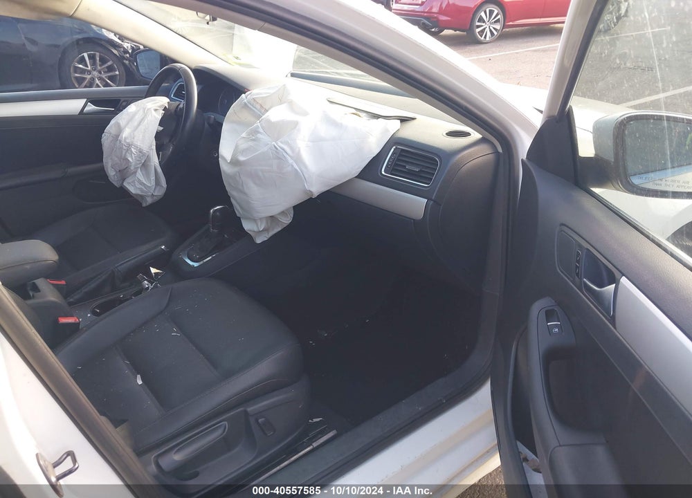 2013 VOLKSWAGEN JETTA 2.5L SE VIN: 3VWDP7AJ5DM394317