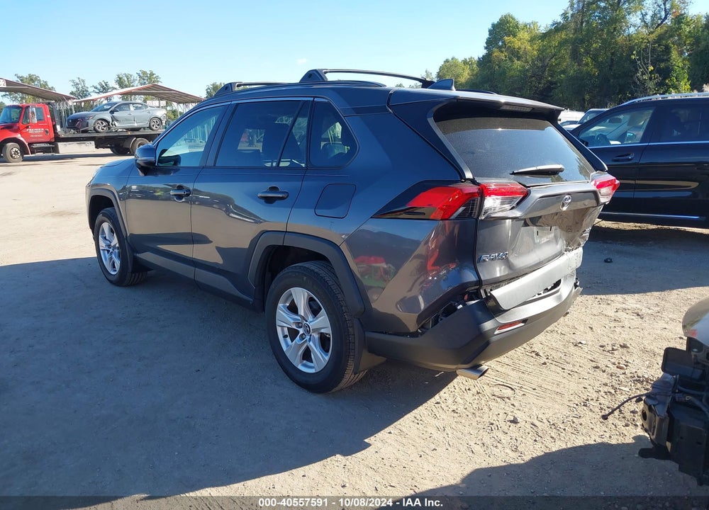 2021 TOYOTA RAV4 XLE VIN: 2T3P1RFV2MW141236