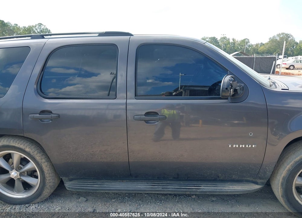 2010 CHEVROLET TAHOE LS VIN: 1GNMCAE34AR129686