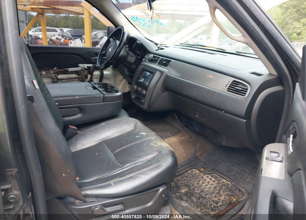 2010 CHEVROLET TAHOE LS VIN: 1GNMCAE34AR129686
