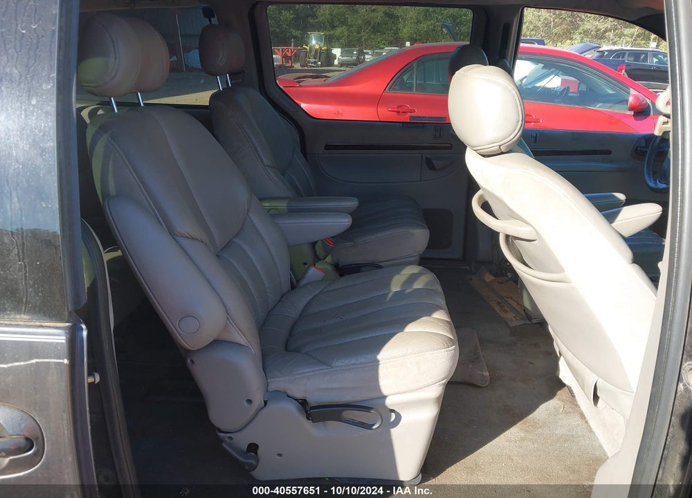 1999 CHRYSLER TOWN & COUNTRY LIMITED VIN: 1C4GP64L6XB718832