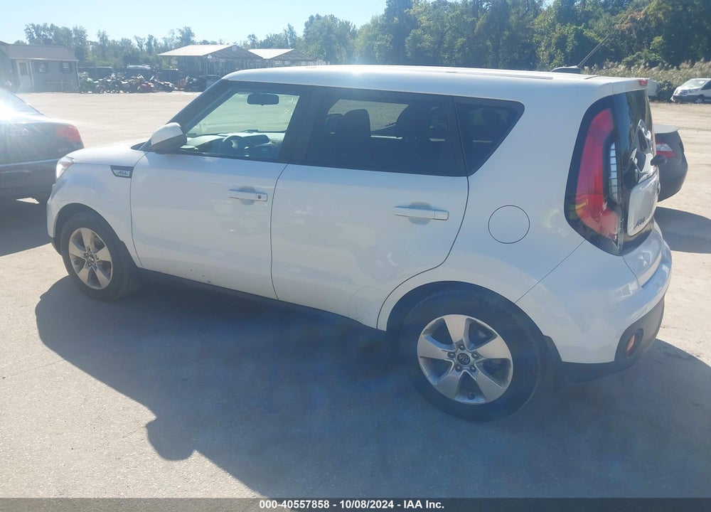 2018 KIA SOUL VIN: KNDJN2A28J7567812