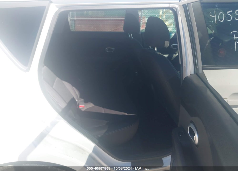 2018 KIA SOUL VIN: KNDJN2A28J7567812
