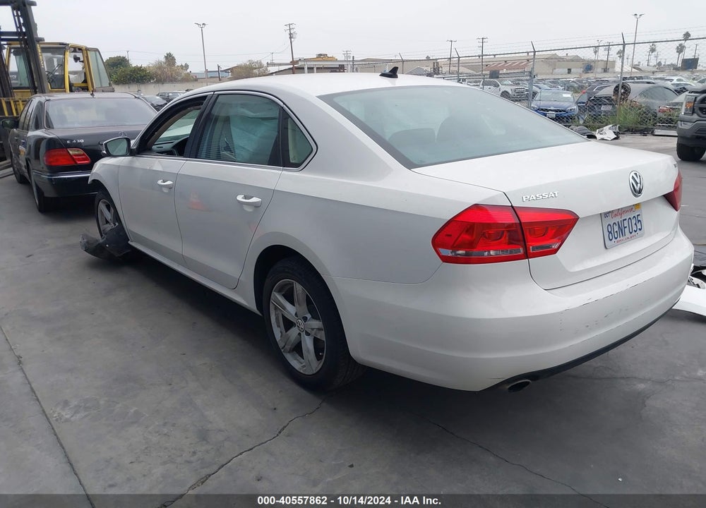 2015 VOLKSWAGEN PASSAT 1.8T SE VIN: 1VWBT7A34FC016725