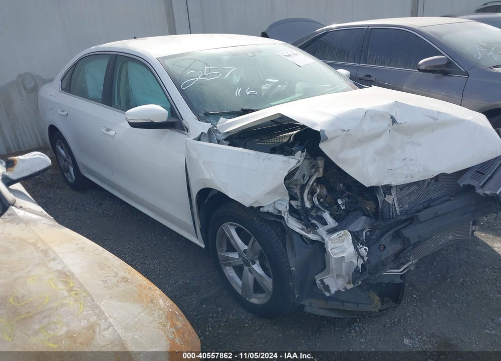 2015 VOLKSWAGEN PASSAT 1.8T SE VIN: 1VWBT7A34FC016725
