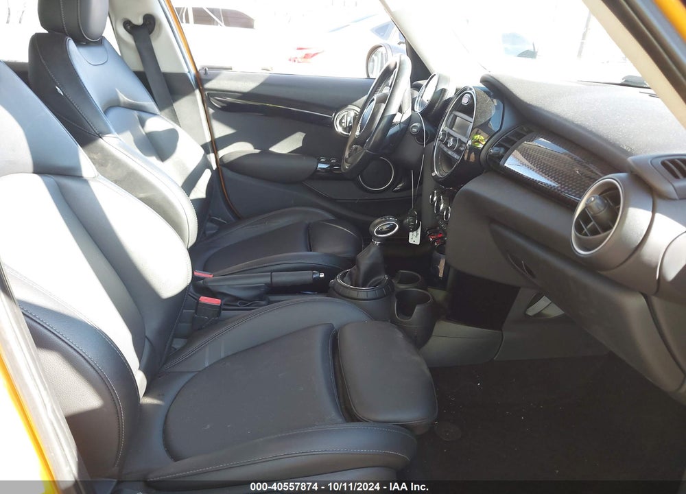 2015 MINI HARDTOP COOPER S VIN: WMWXU3C59F2B56630