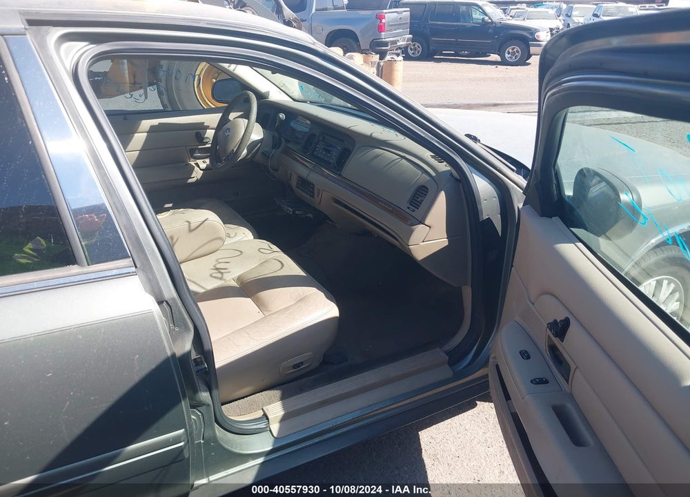 2004 FORD CROWN VICTORIA LX VIN: 2FAFP74W84X184467