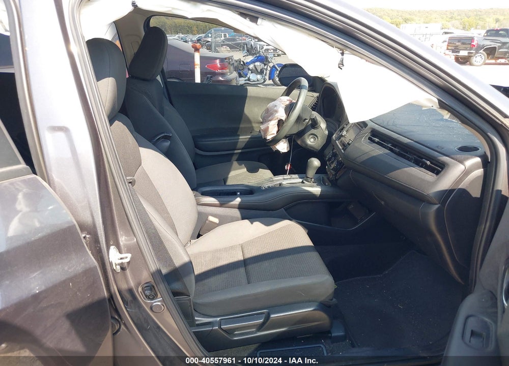 2019 HONDA HR-V LX VIN: 3CZRU6H31KM718227