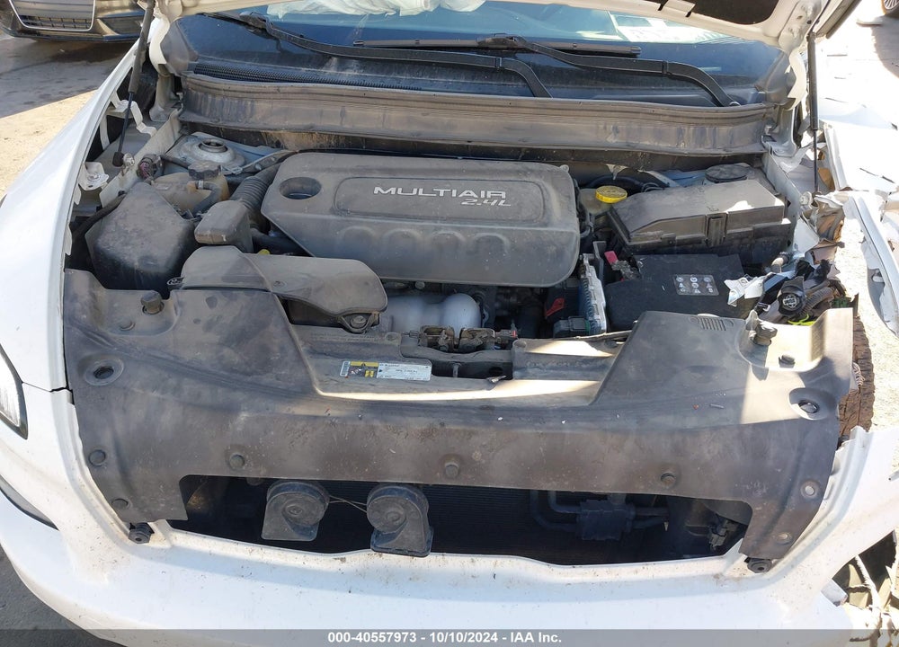 2015 JEEP CHEROKEE LATITUDE VIN: 1C4PJMCB0FW667379