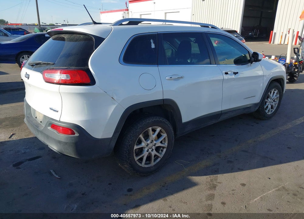 2015 JEEP CHEROKEE LATITUDE VIN: 1C4PJMCB0FW667379