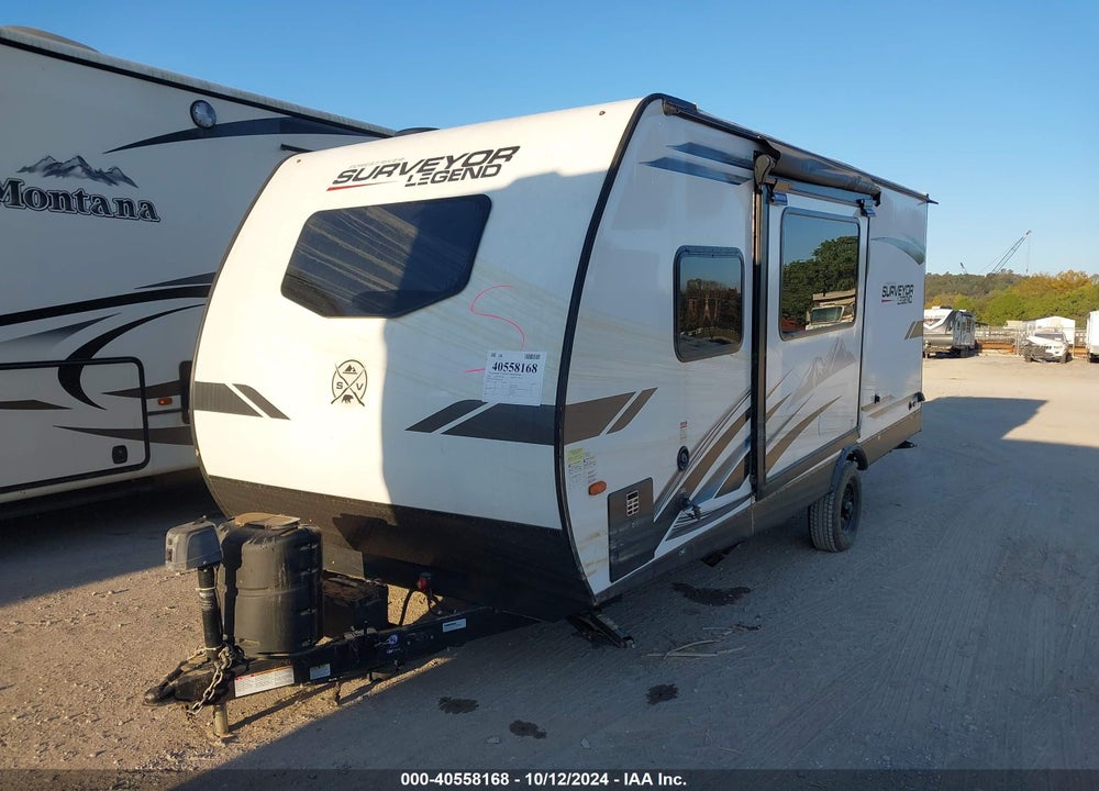 2022 SURVEYOR TRAVEL TRLR VIN: 4X4TSVU16NL042969