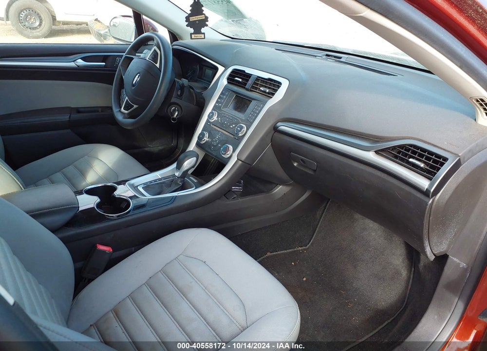 2014 FORD FUSION S VIN: 3FA6P0G79ER327731