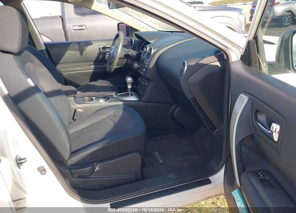 2015 NISSAN ROGUE SELECT S VIN: JN8AS5MT2FW656467