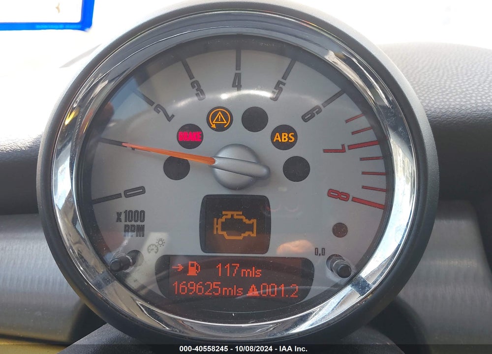 2007 MINI COOPER VIN: WMWMF33537TL67957