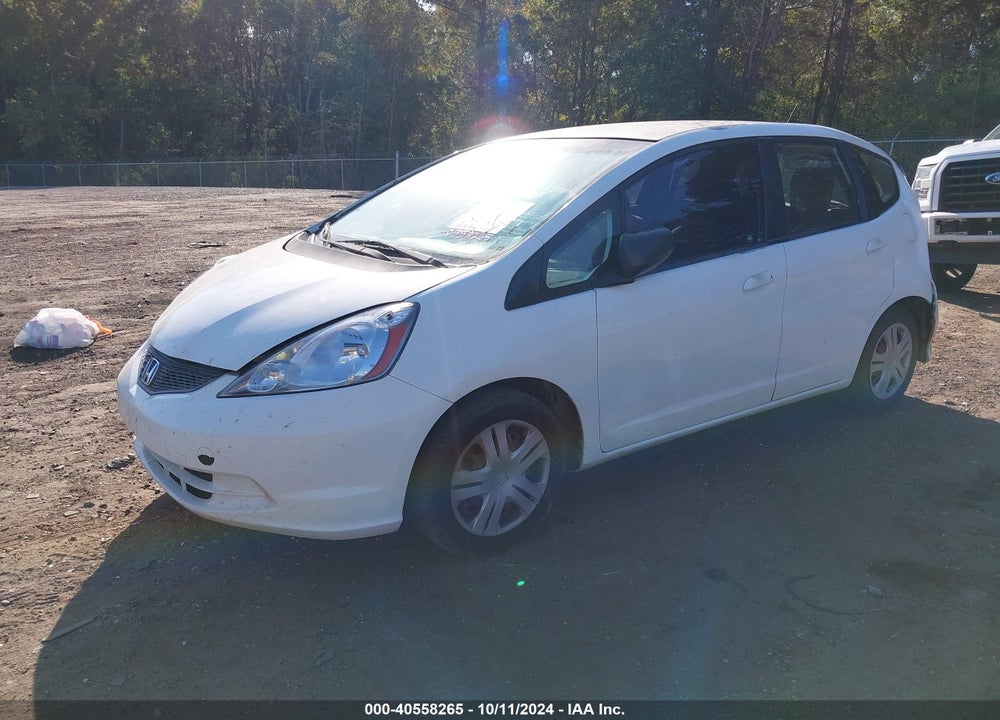 2011 HONDA FIT VIN: JHMGE8H30BS007355