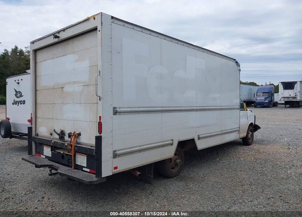 2017 GMC SAVANA CUTAWAY WORK VAN VIN: 1GD37TCG1H1180545